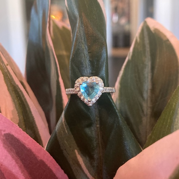 Blue Heart Shaped Costume Ring - Picture 1 of 2